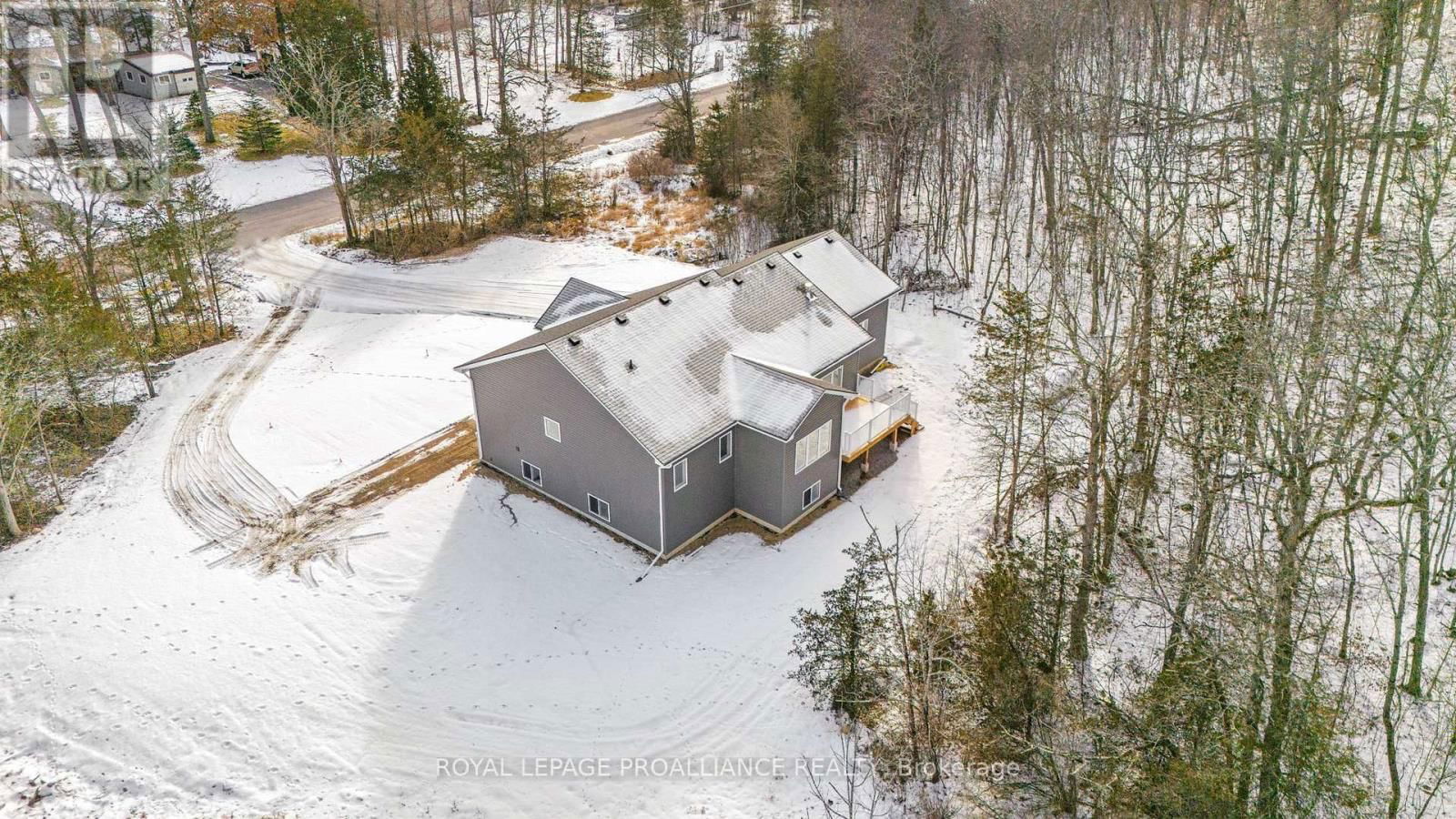 444 HILLSIDE DRIVE Image 20