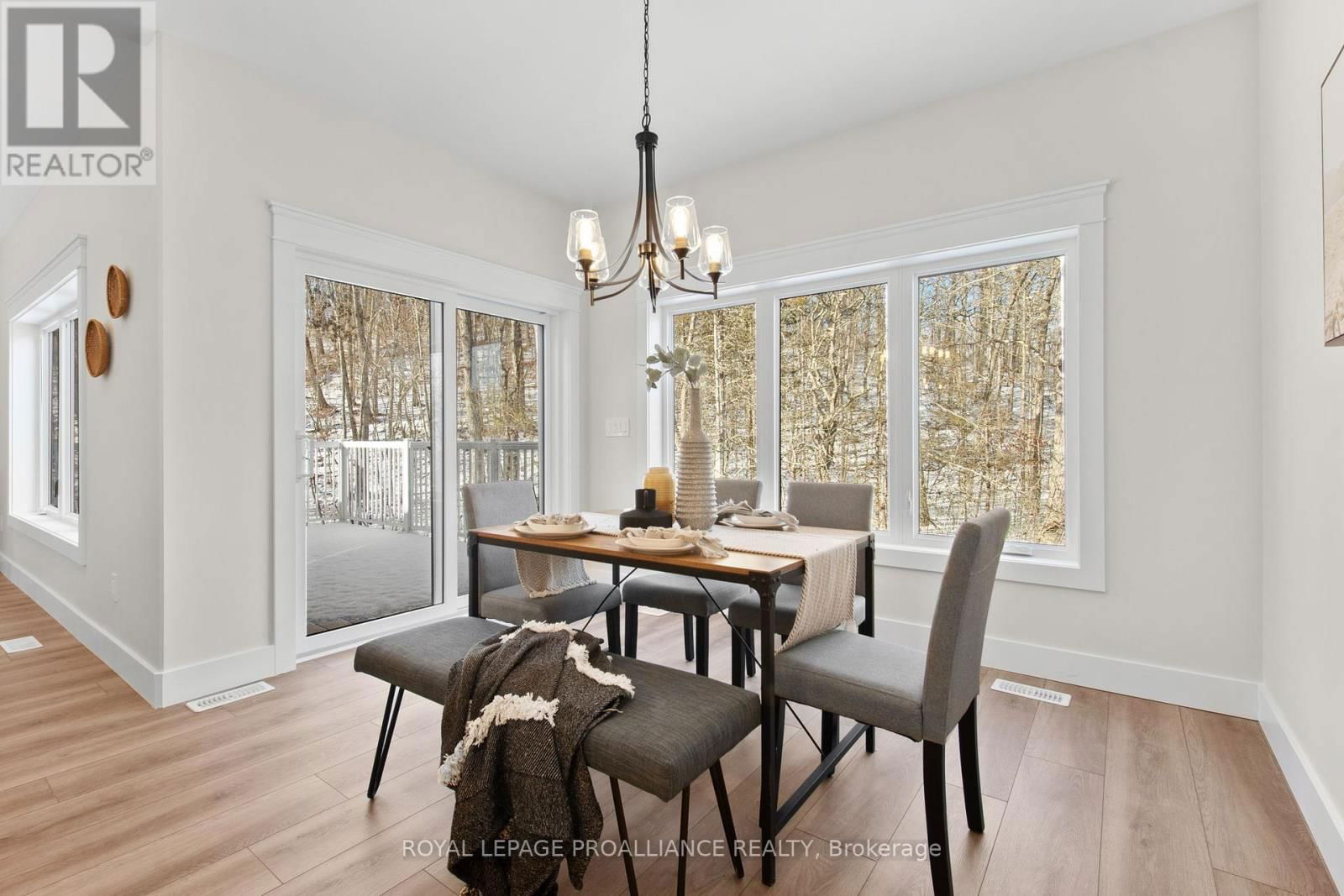 444 HILLSIDE DRIVE Image 7