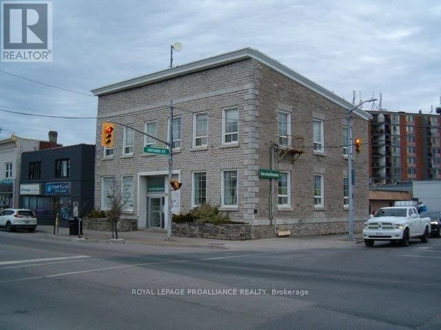 15 DUNDAS STREET E Image 1