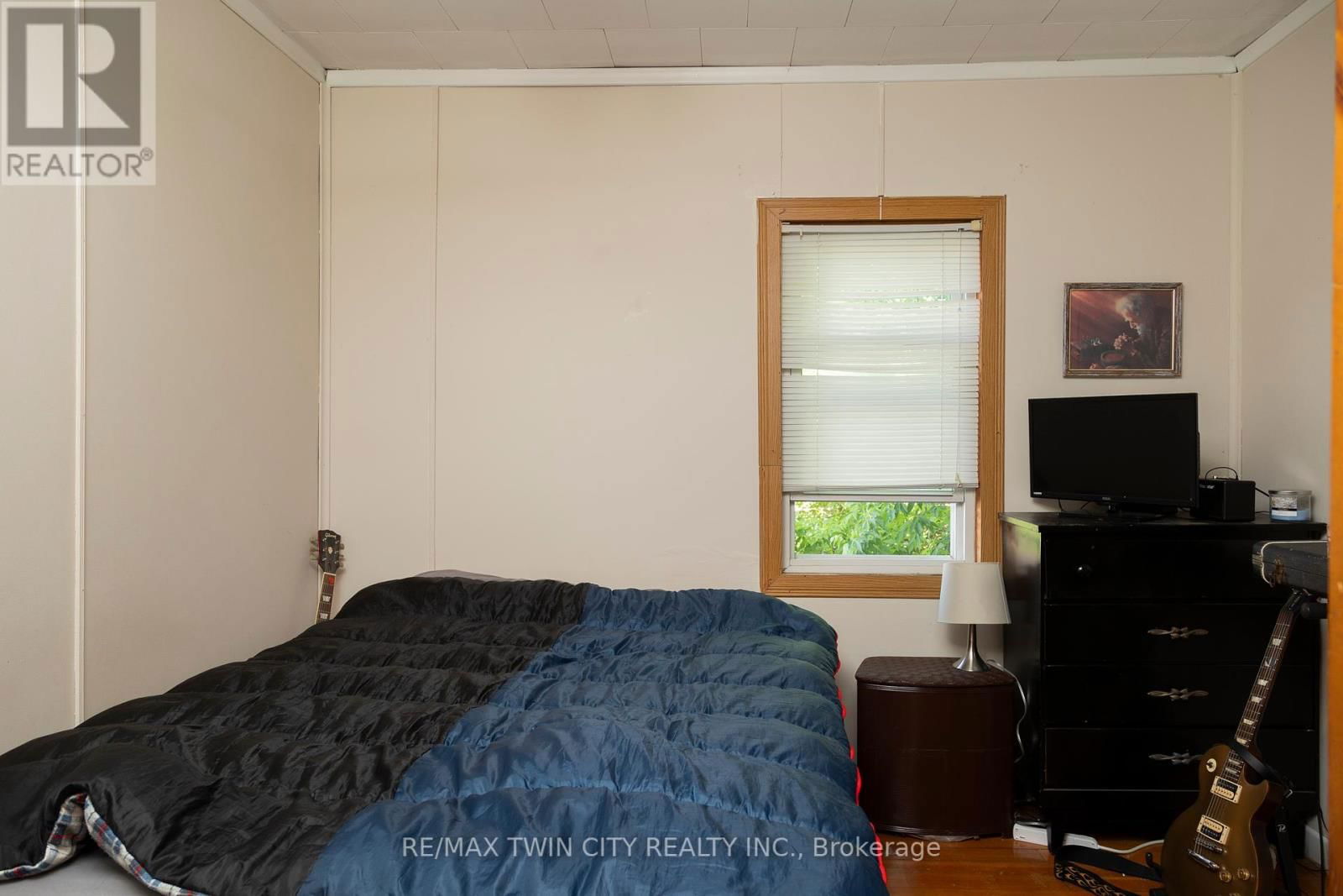 122 KING STREET Image 19