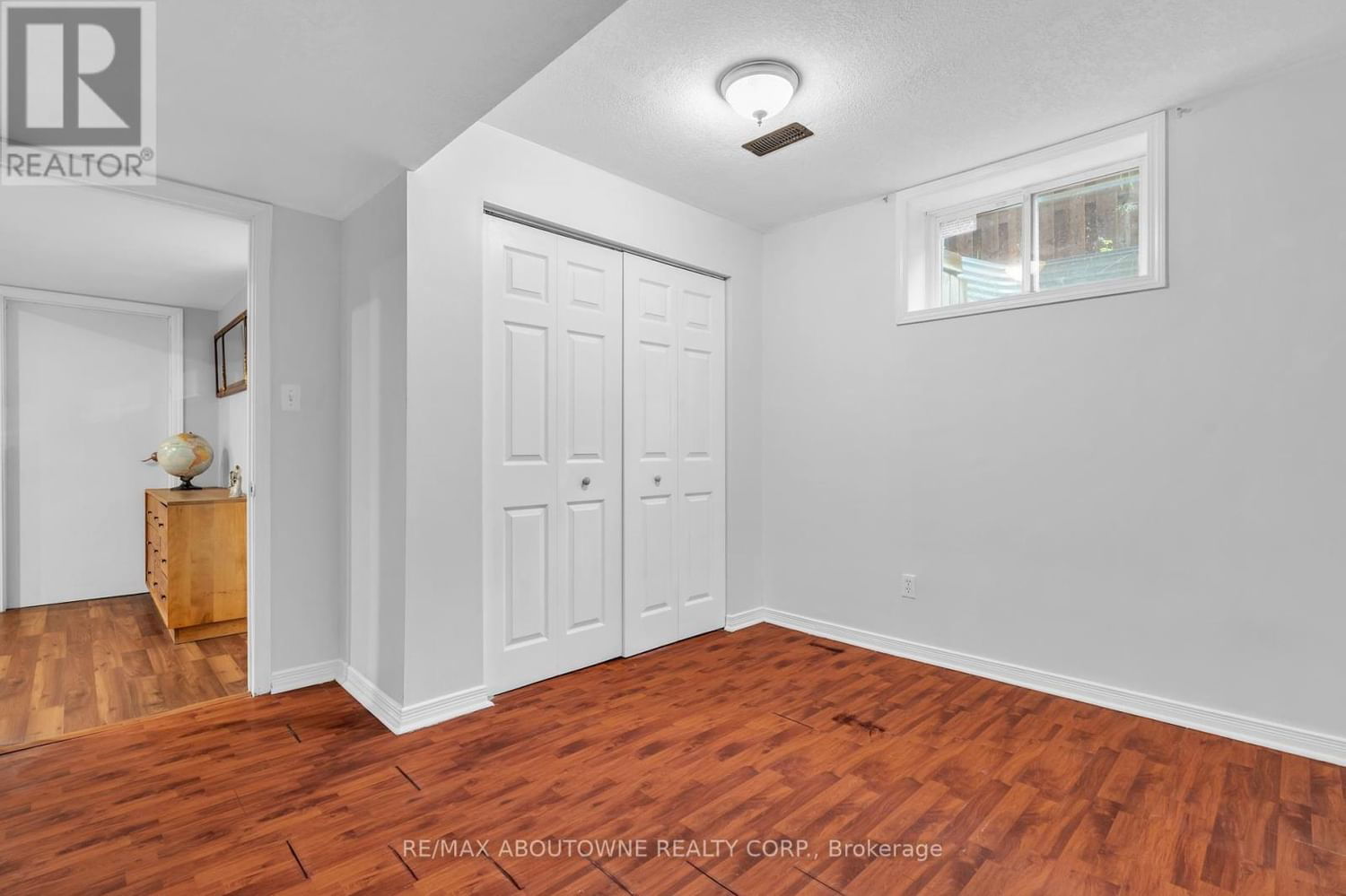 12 ZECCA DRIVE Image 32