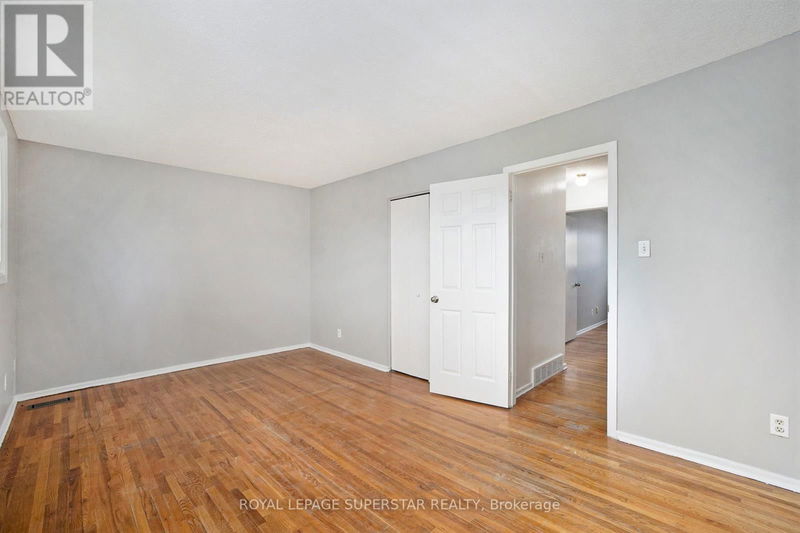 427 Moodie Drive  Ottawa (Nepean), K2H8A6 | Image 19