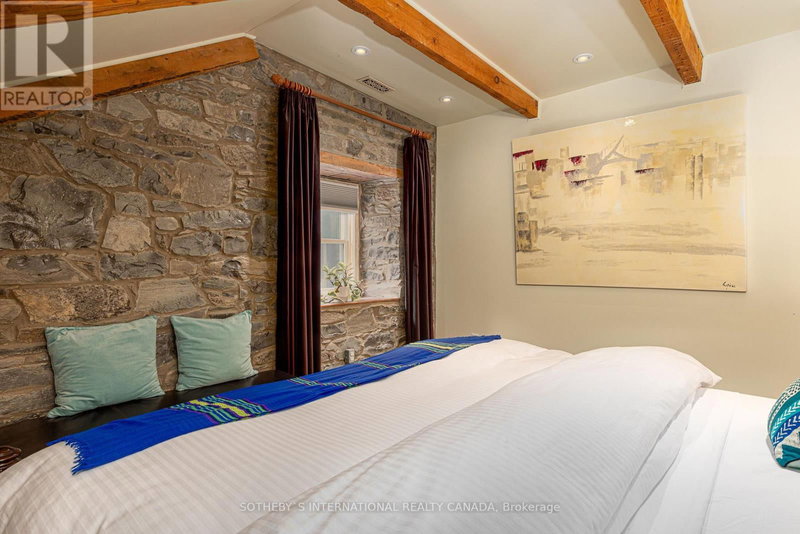 Image #1 of Business for Sale at 8 Starr Place, Kingston ), Ontario