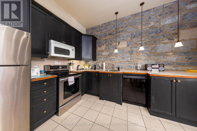 Image #1 of Business for Sale at 8 Starr Place, Kingston ), Ontario