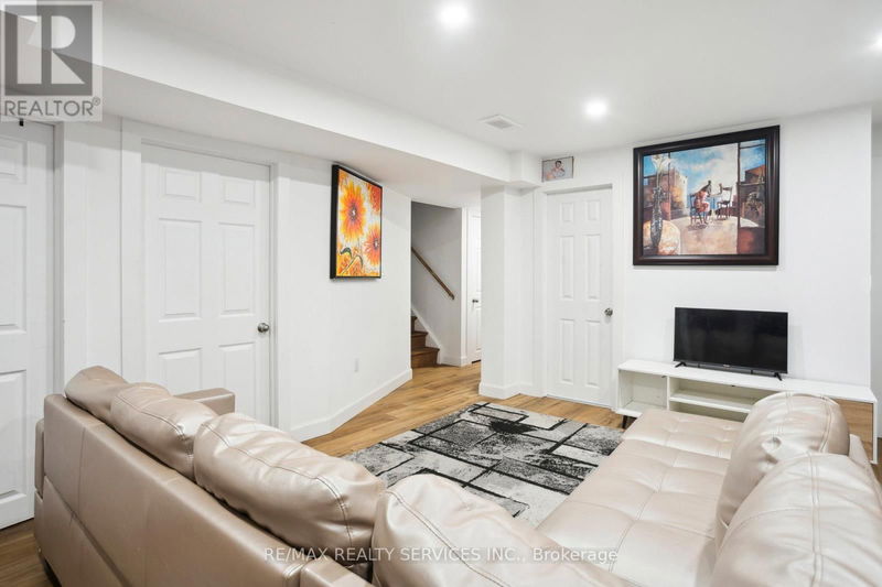 1182 Silverfox Drive  London, N6G0C8 | Image 31