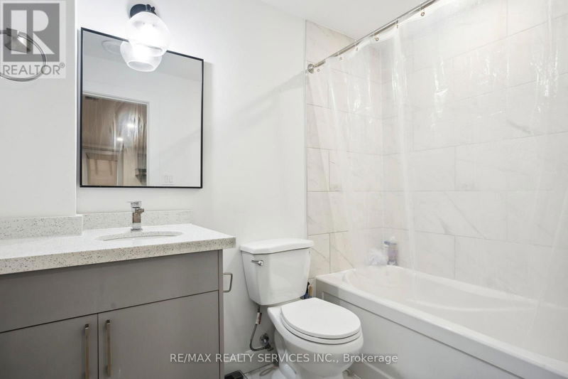 1182 Silverfox Drive  London, N6G0C8 | Image 36