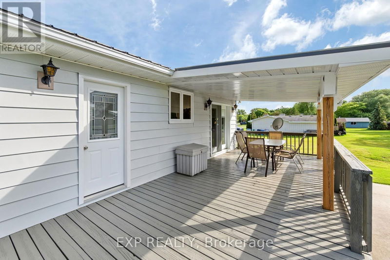 8288 Burwell Road East Lambton Shores (Grand Bend), N0M1T0 | Image 25