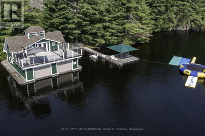 1080 Whitehead Road  Gravenhurst, P1P1V1 | Image 1