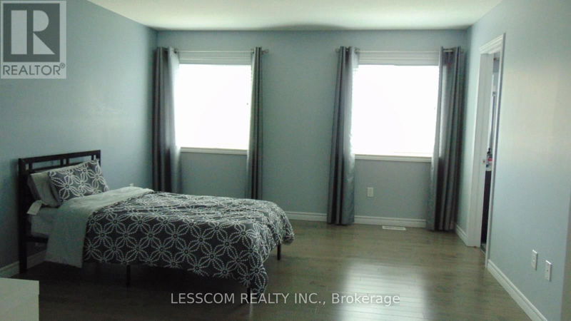 1815 Brown Drive  London, N6G5B4 | Image 14