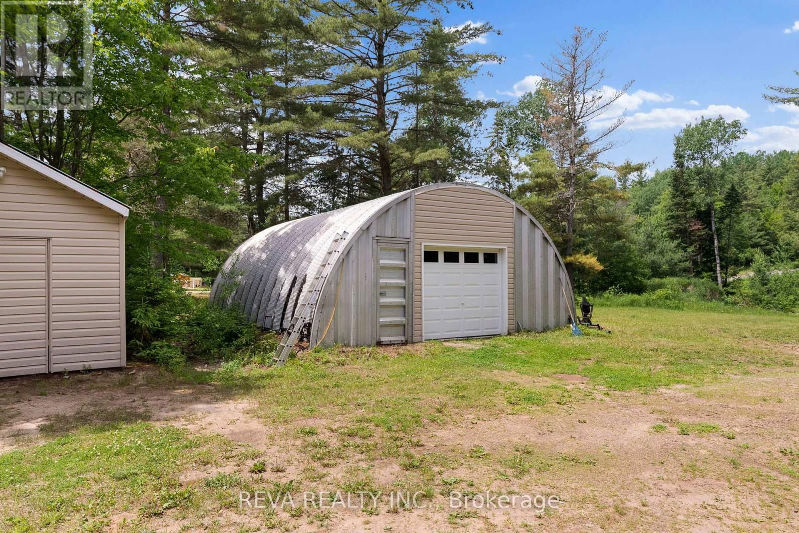 32 PAPINEAU LAKE ROAD Image 35