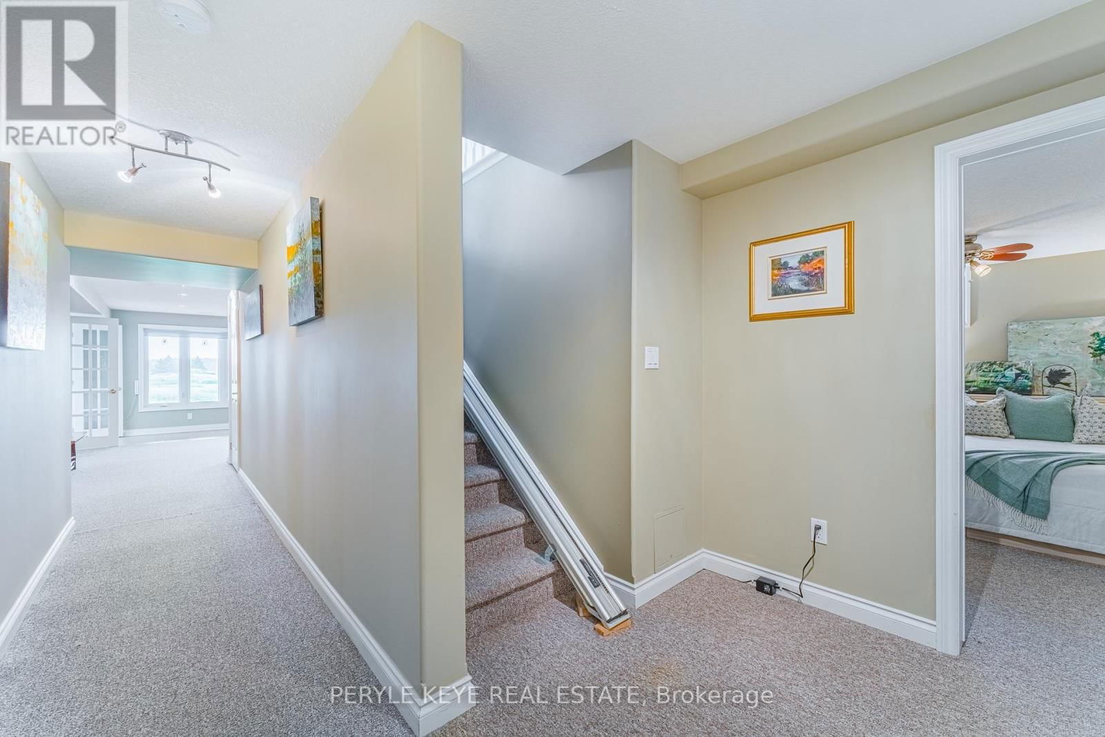 76 LANKIN AVENUE Image 31