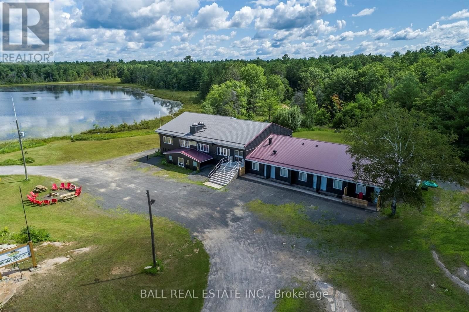 5589 COUNTY RD 46 Image 37