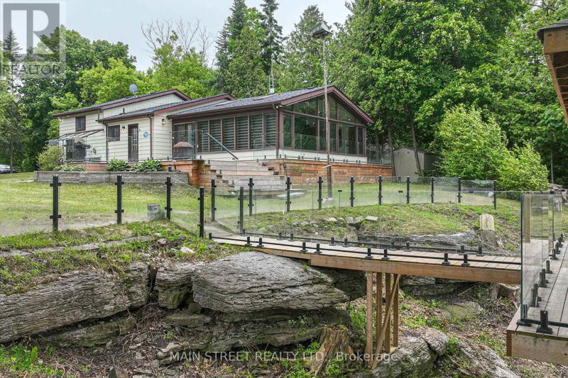 61 Campbell Beach Road  Kawartha Lakes, L0K1B0 | Image 1