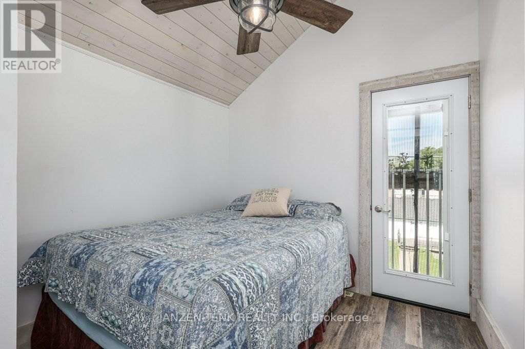 163 MAUD STREET Image 25