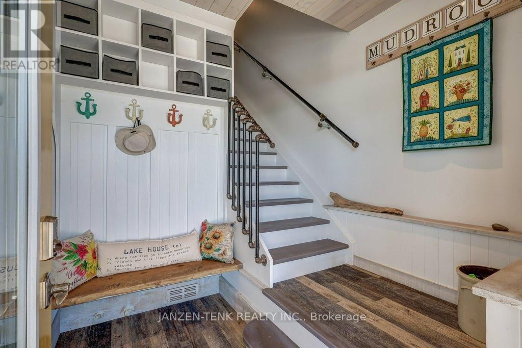 163 MAUD STREET Image 5