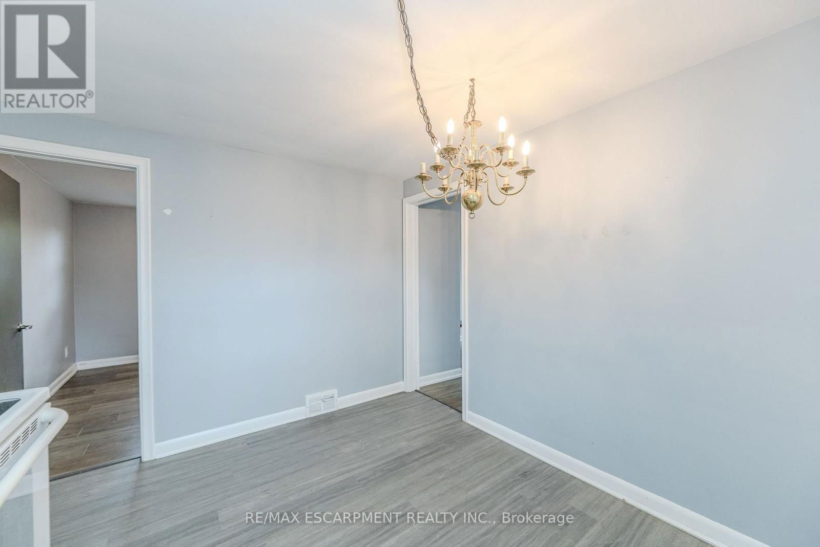 58 MILDRED AVENUE Image 21