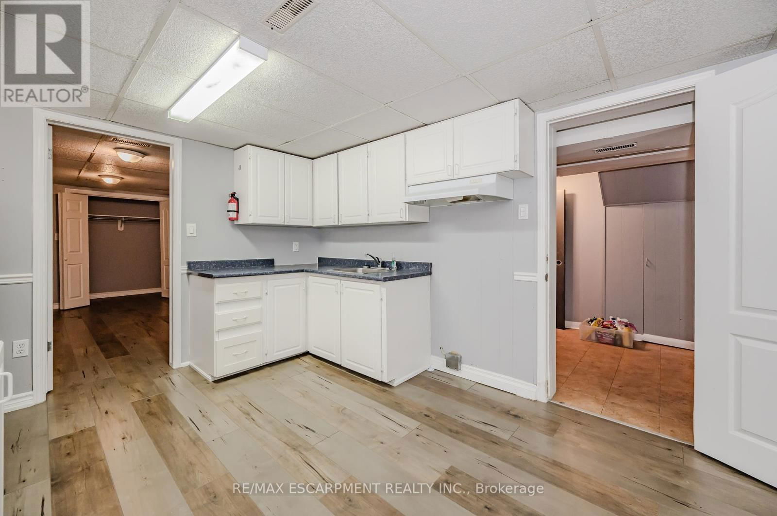 58 MILDRED AVENUE Image 27