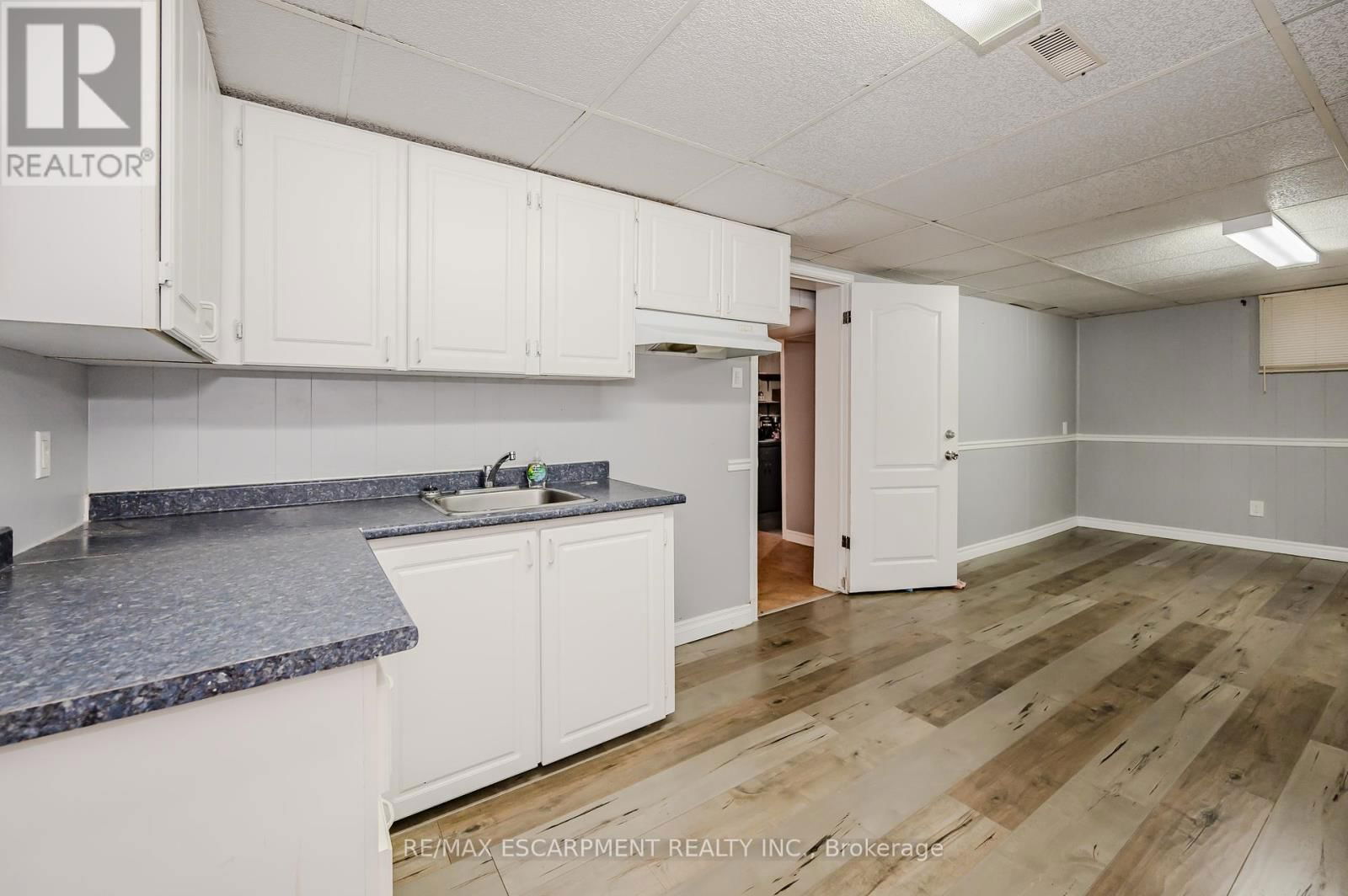 58 MILDRED AVENUE Image 28