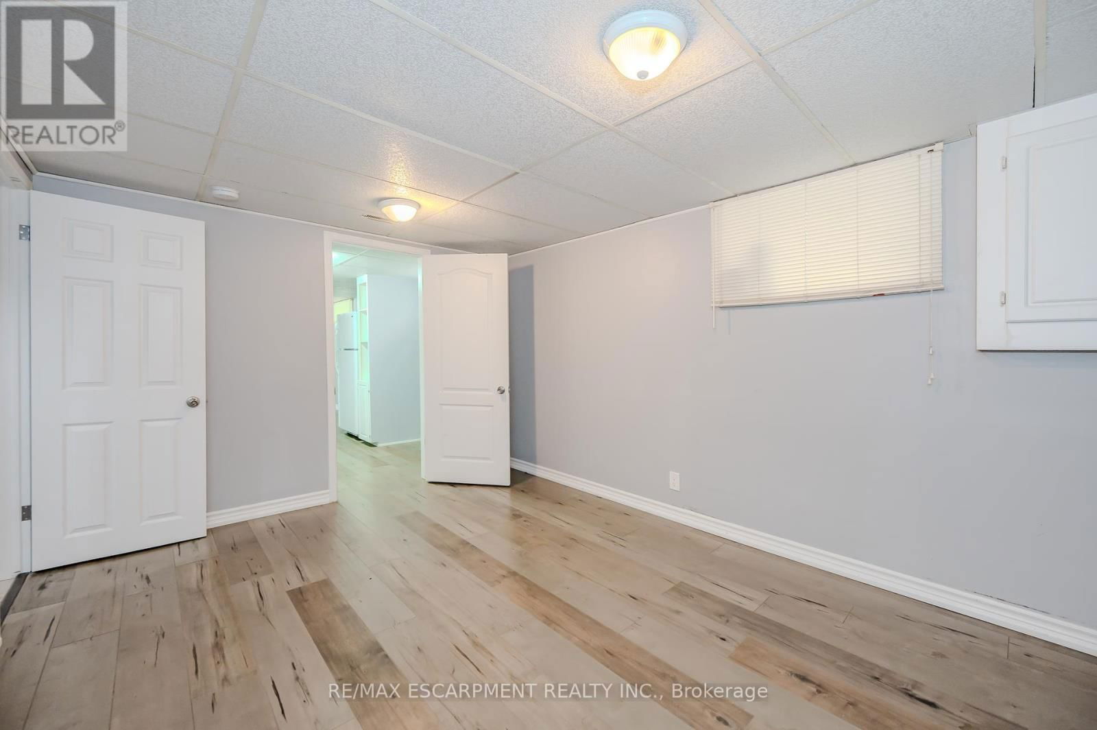 58 MILDRED AVENUE Image 30