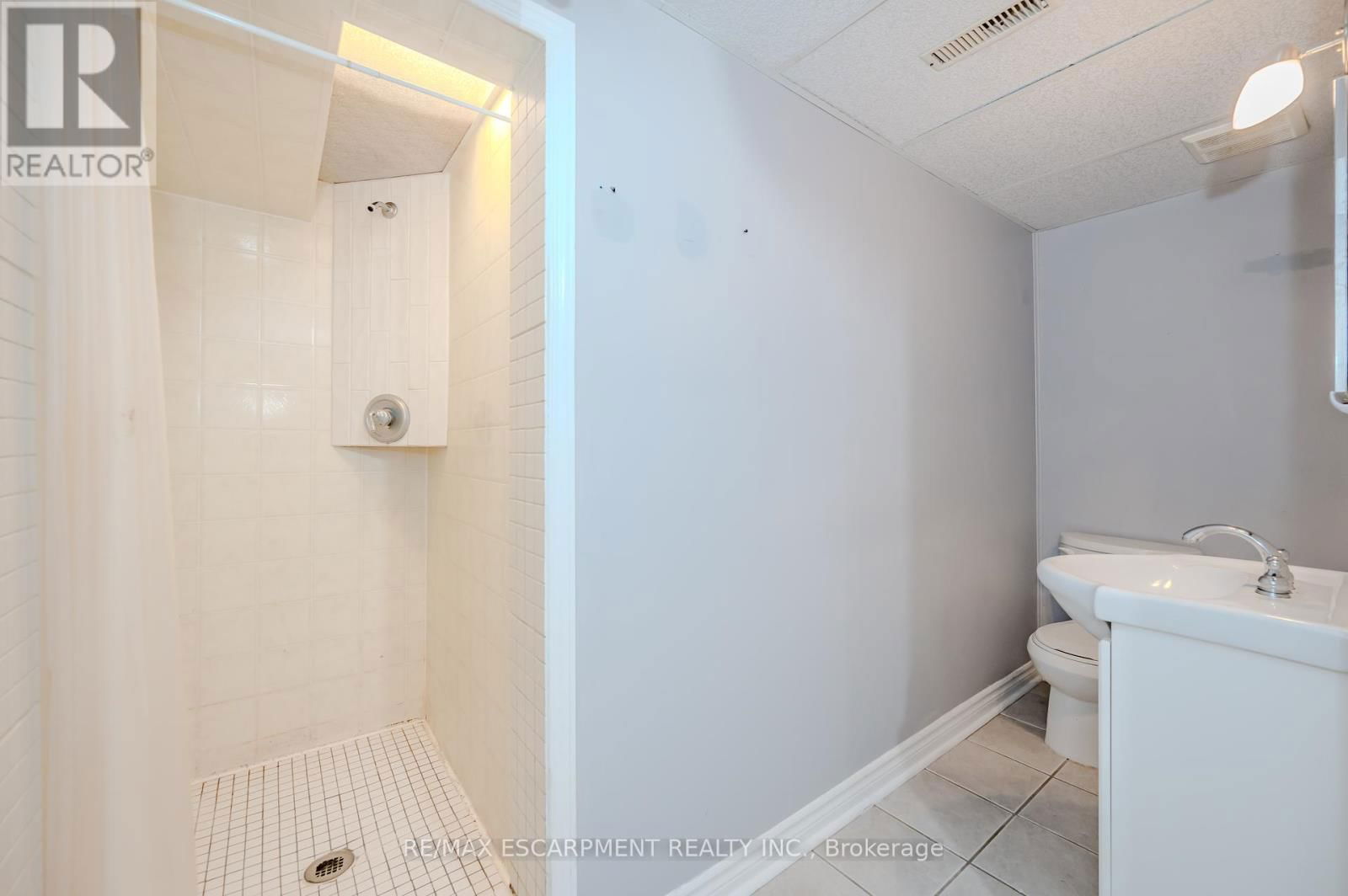 58 MILDRED AVENUE Image 33