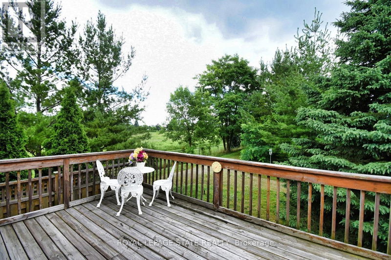 64 Gravenhurst Trail  Hamilton (Twenty Place), L9B2X8 | Image 35