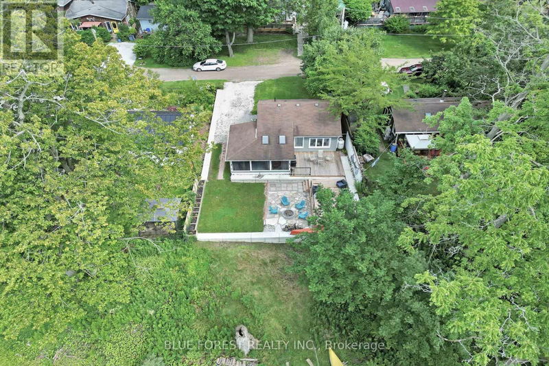 27955 Park Drive  Dutton/Dunwich (Wallacetown), N0L1J0 | Image 2