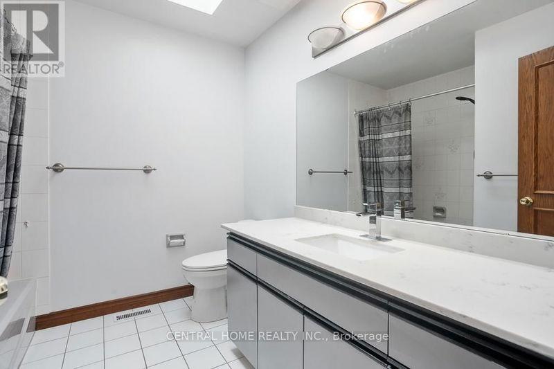 1312 Corley Drive North London, N6G4K5 | Image 26