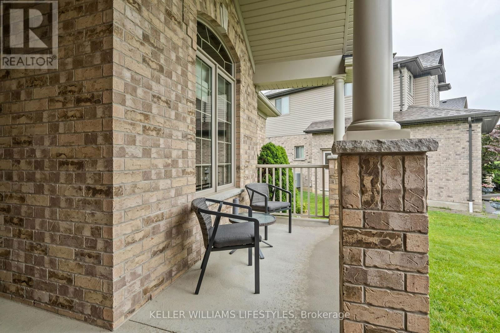 261 MEADOWSWEET TRAIL Image 4