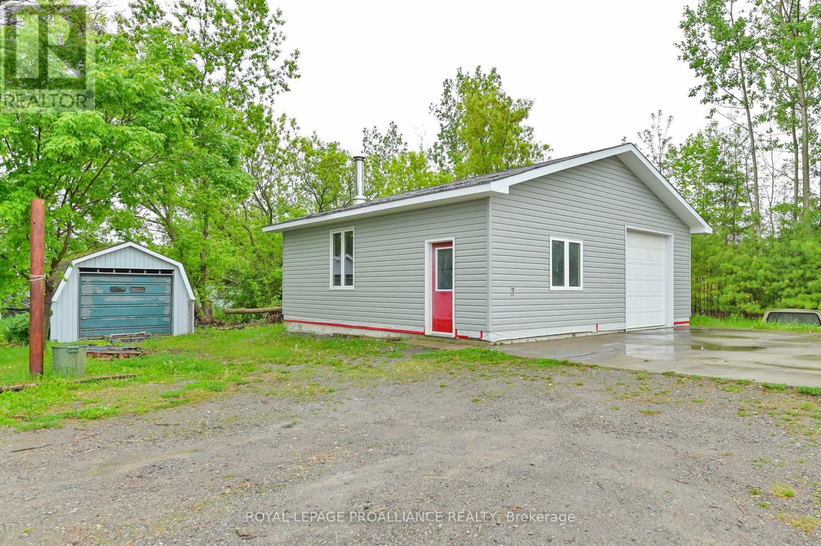 2436 STIRLING MARMORA ROAD Image 33