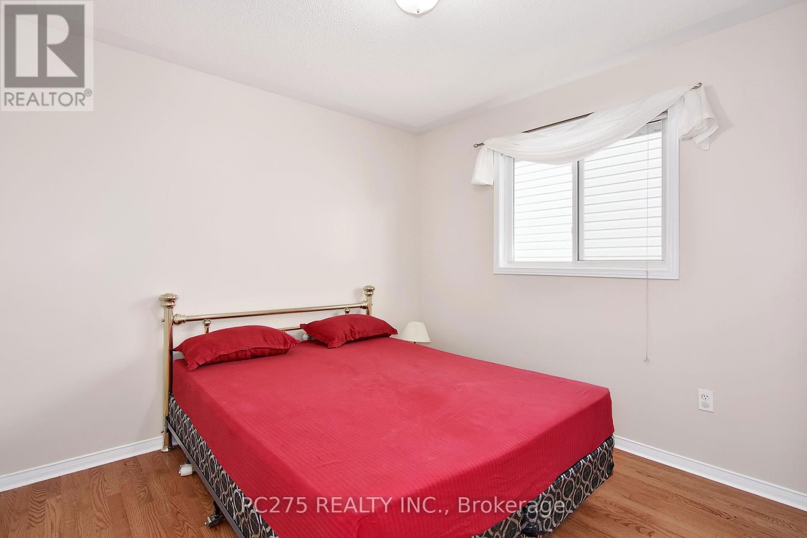 401 CHESTNUT STREET Image 15