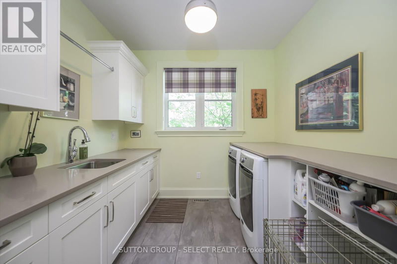 1011 Cherrygrove Drive  London, N6K5B2 | Image 32