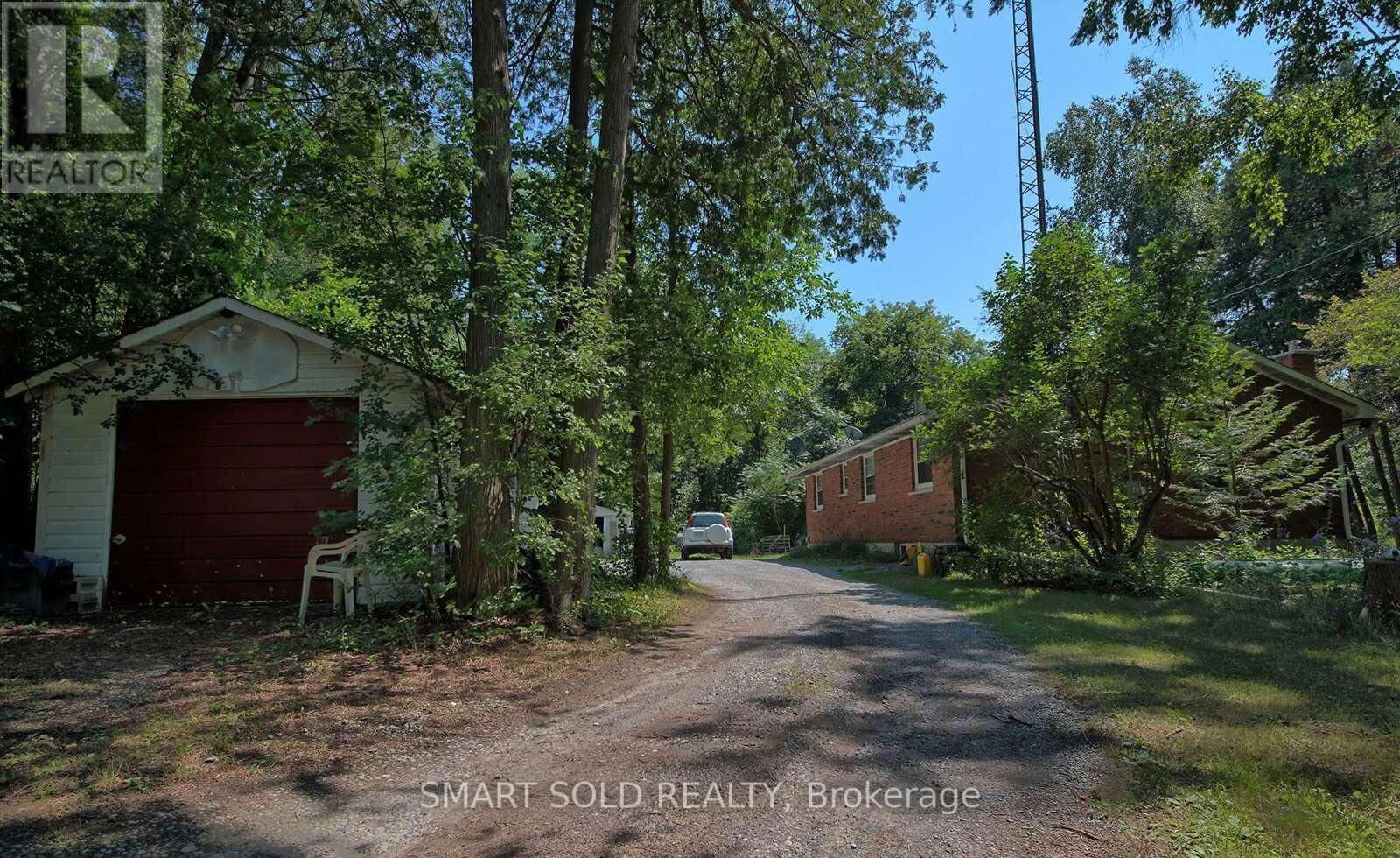 247 DUNETTE LANDING ROAD W Image 33