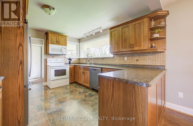 298 London Road South Wellington North (Mount Forest), N0G2L2 | Image 13