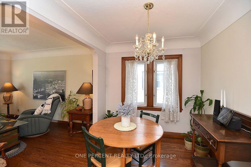 11 Wesanford Place  Hamilton (Durand), L8P1N5 | Image 14