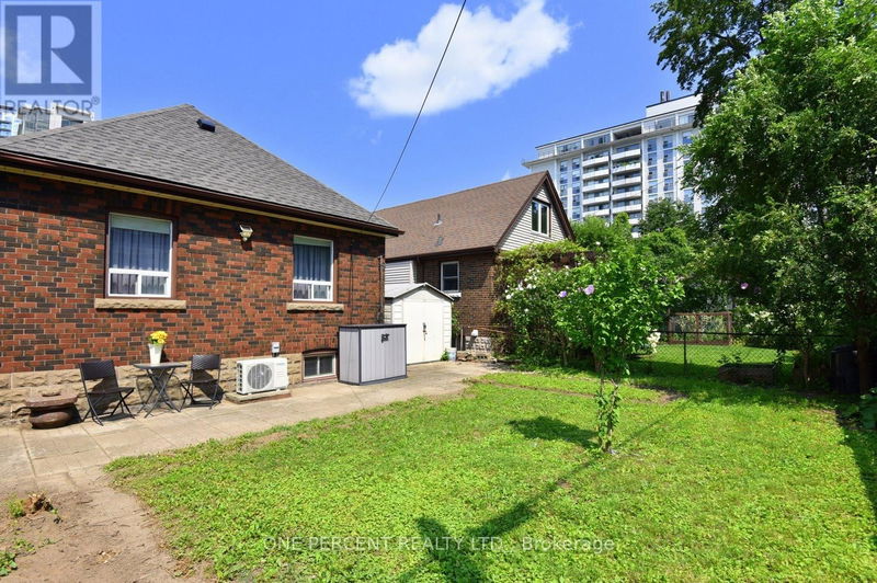 11 Wesanford Place  Hamilton (Durand), L8P1N5 | Image 29