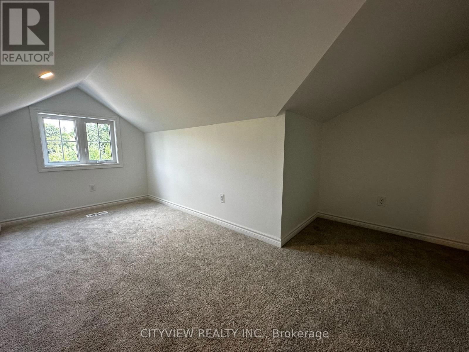 23 TURNBERRY COURT Image 36