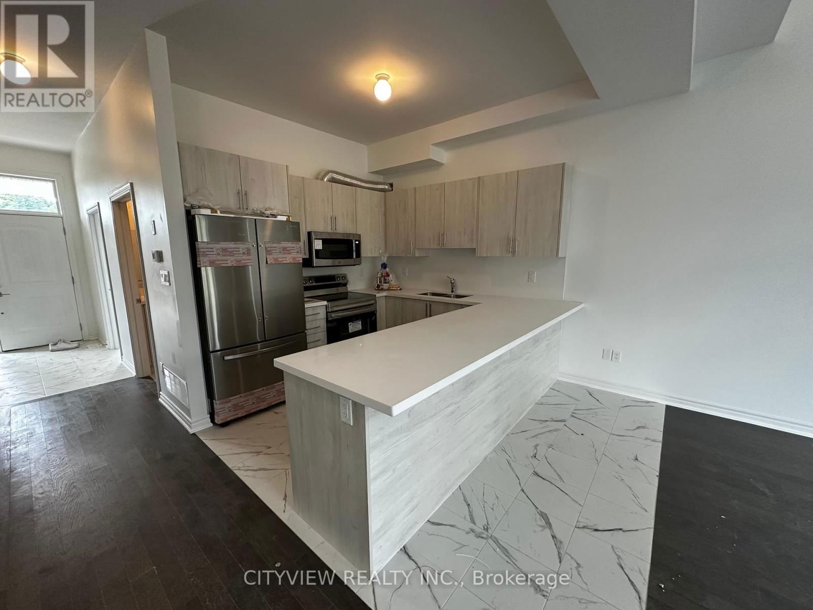 23 TURNBERRY COURT Image 9