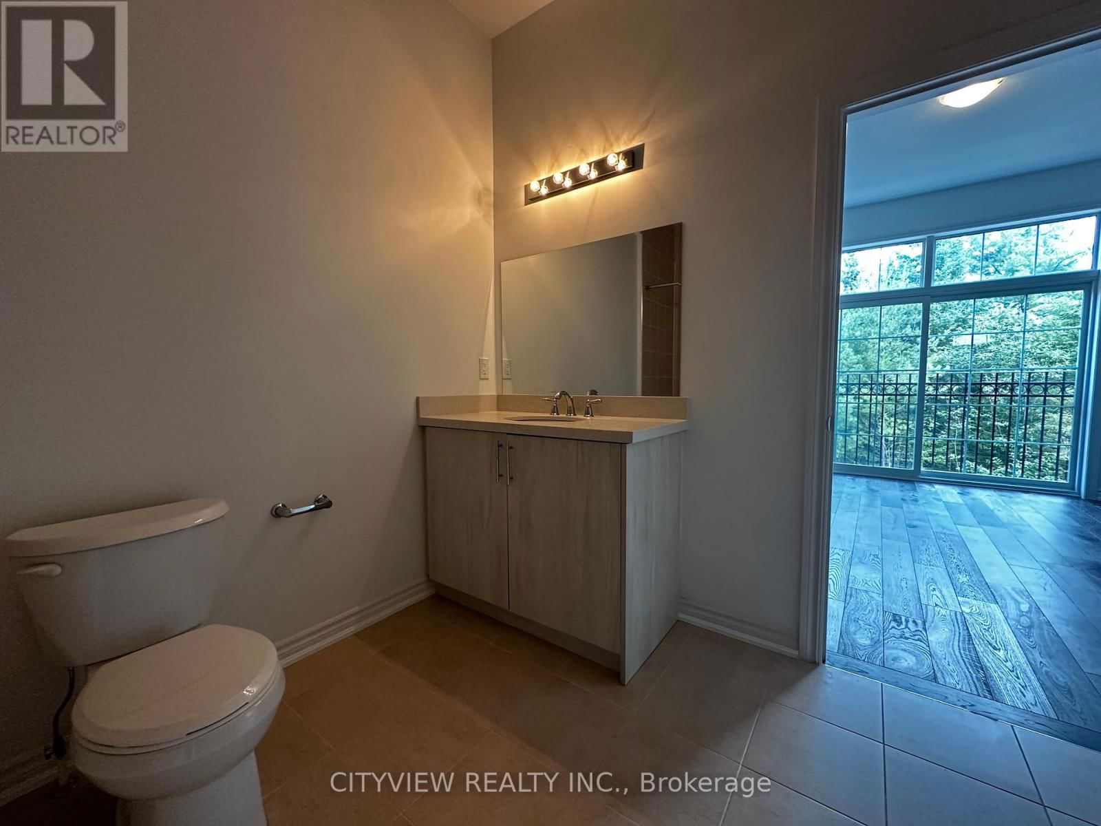 21 TURNBERRY COURT Image 17