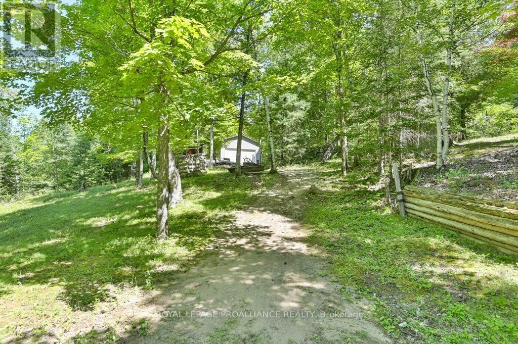 1092 1096 RIDGE LANE Image 33