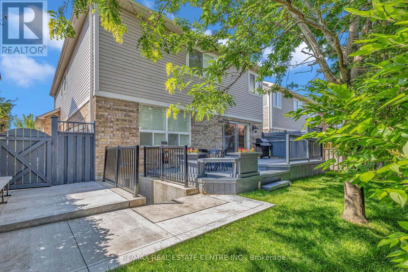 618 Thomas Slee Drive  Kitchener, N2P2Y8 | Image 39