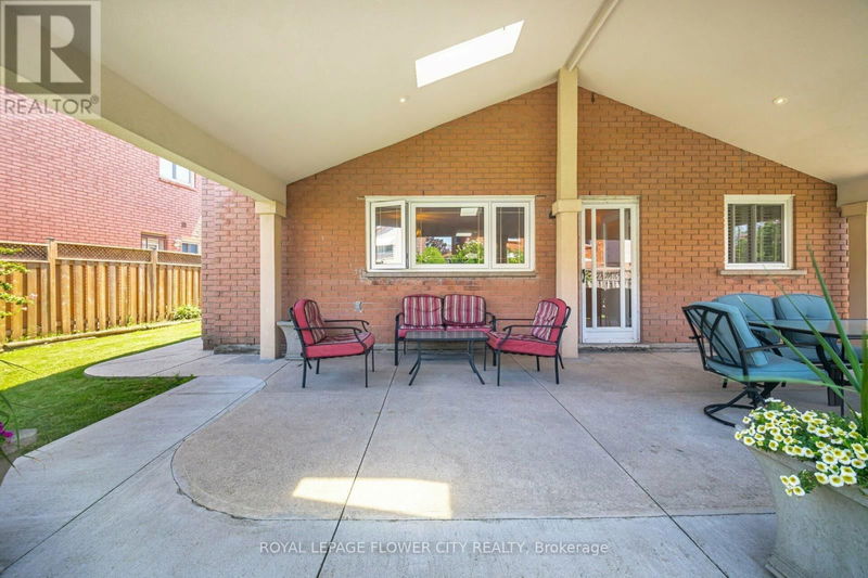 60 Indian Crescent  Hamilton (Burkholme), L8V4X5 | Image 35