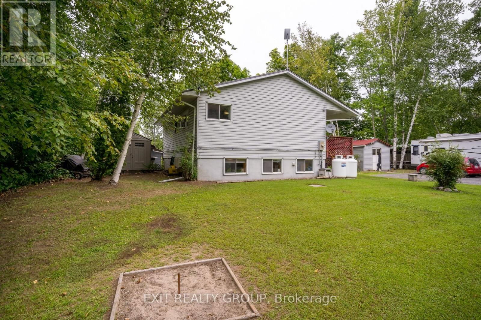 103 CAMP LANE Image 32