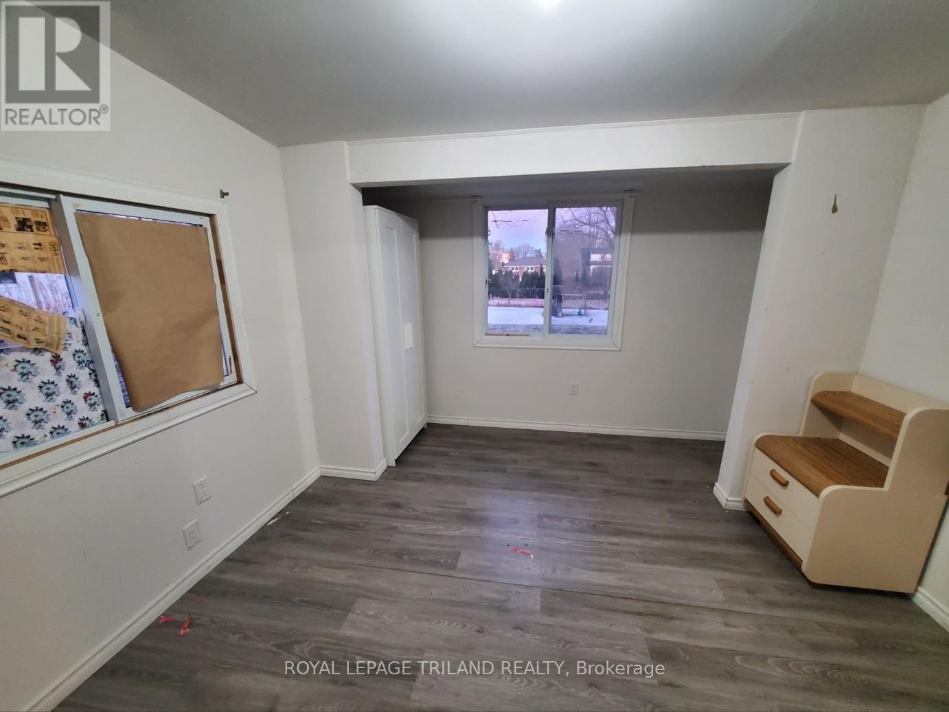 6566 DRUMMOND ROAD Image 36