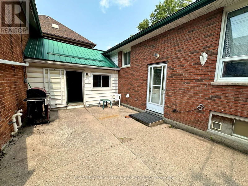 838 Lock Street  Peterborough (Otonabee), K9J2Z7 | Image 9