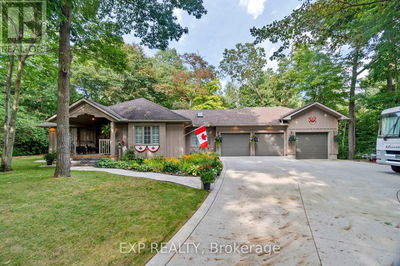 10002 Jenna Road  Lambton Shores, N0M1T0 | Image 1