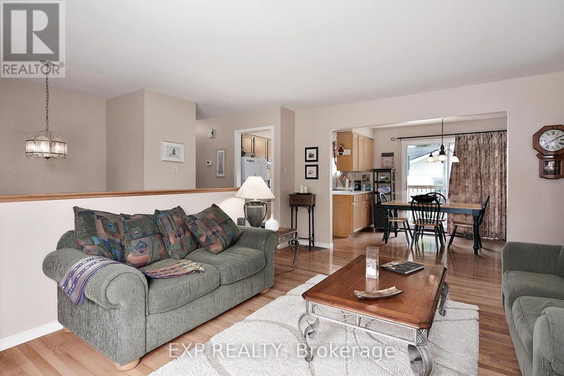 150 Mary Street  Central Huron (Clinton), N0M1L0 | Image 8