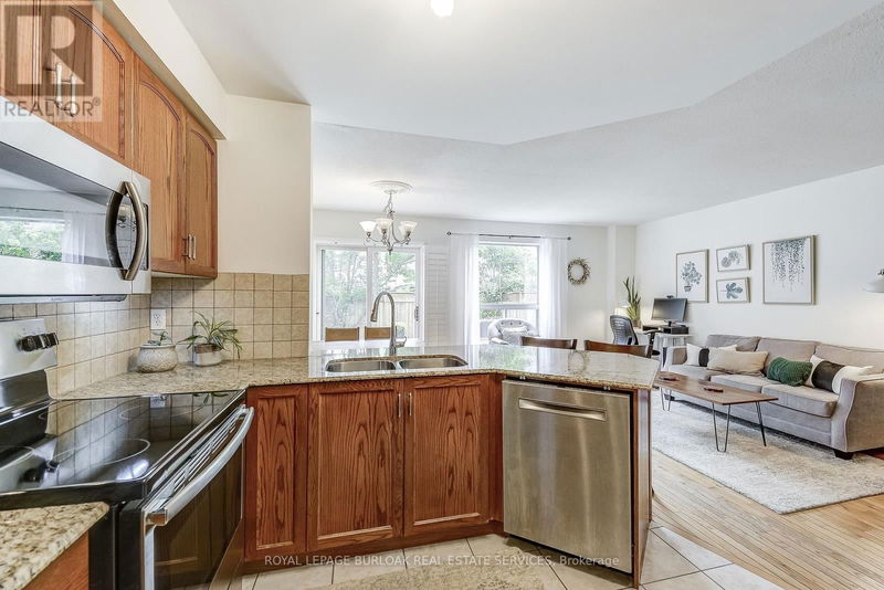 85 Foxborough Drive  Hamilton (Ancaster), L9G4Y8 | Image 7