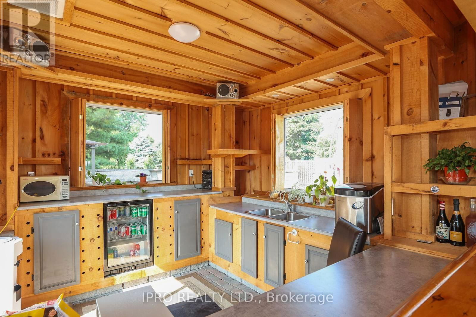 1027 NIAGARA STONE ROAD Image 17