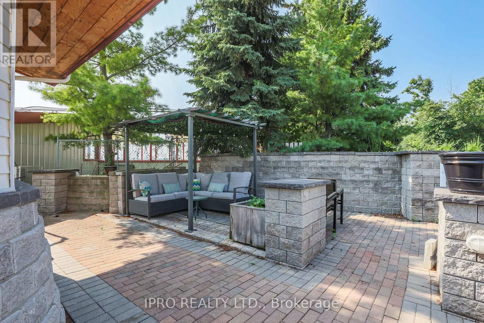1027 NIAGARA STONE ROAD Image 21
