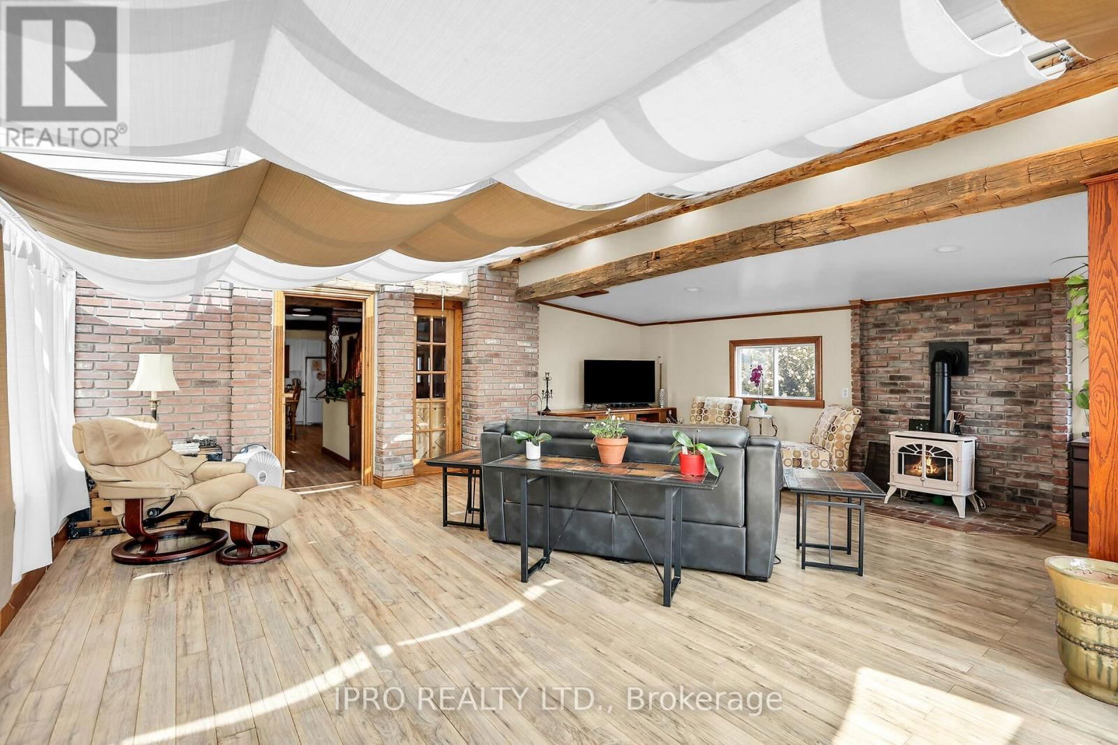 1027 NIAGARA STONE ROAD Image 24
